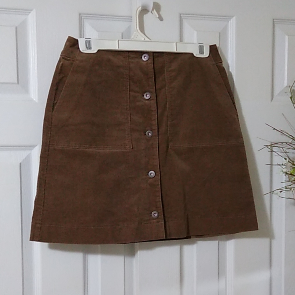 Uniqlo tan corduroy front button skirt